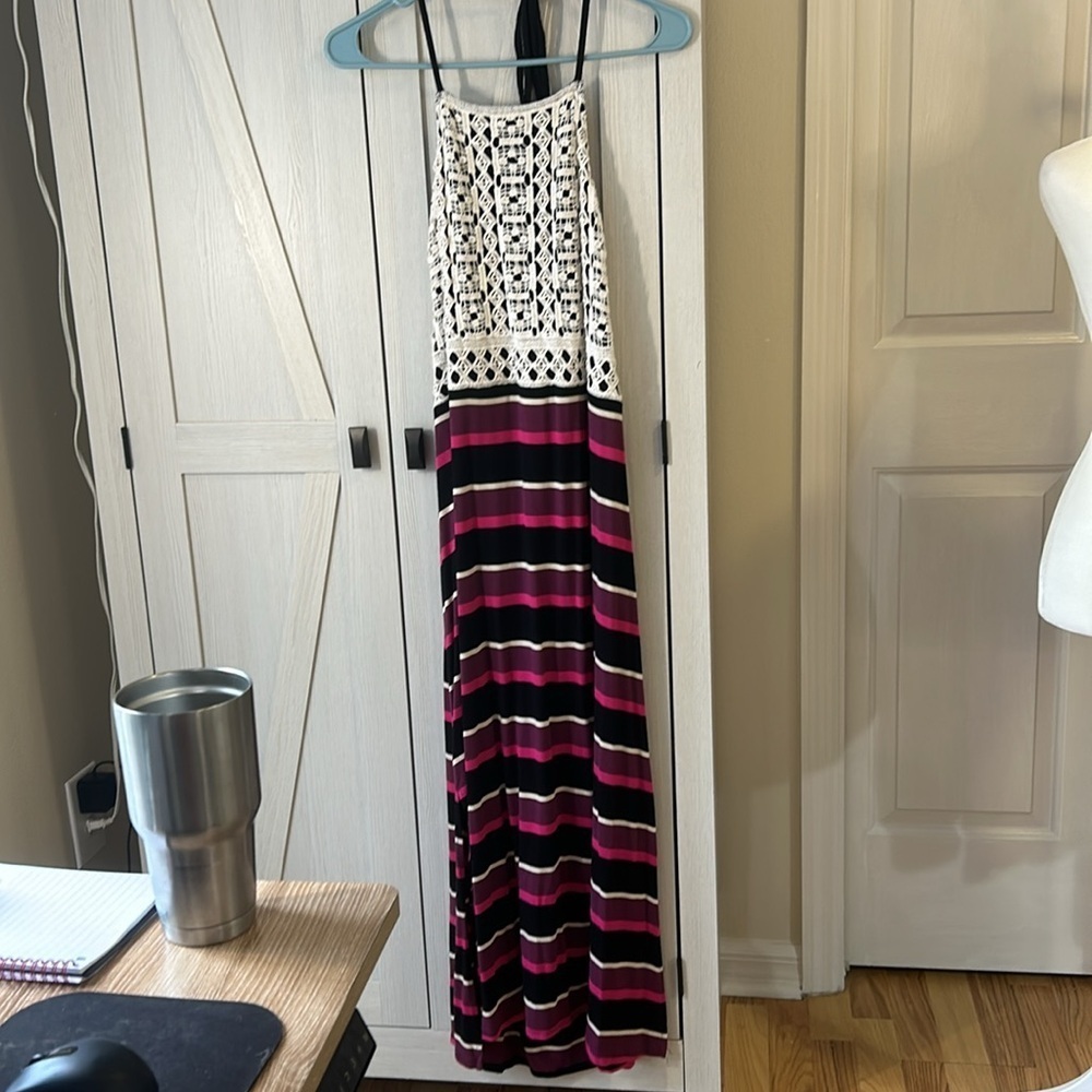 Kensie Women's Striped Halter Mixi Dress with Crochet Lace Sz L
